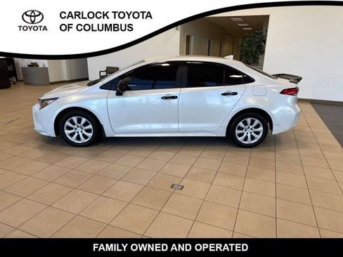 Used 2026 Toyota Corolla LE FWD image 2
