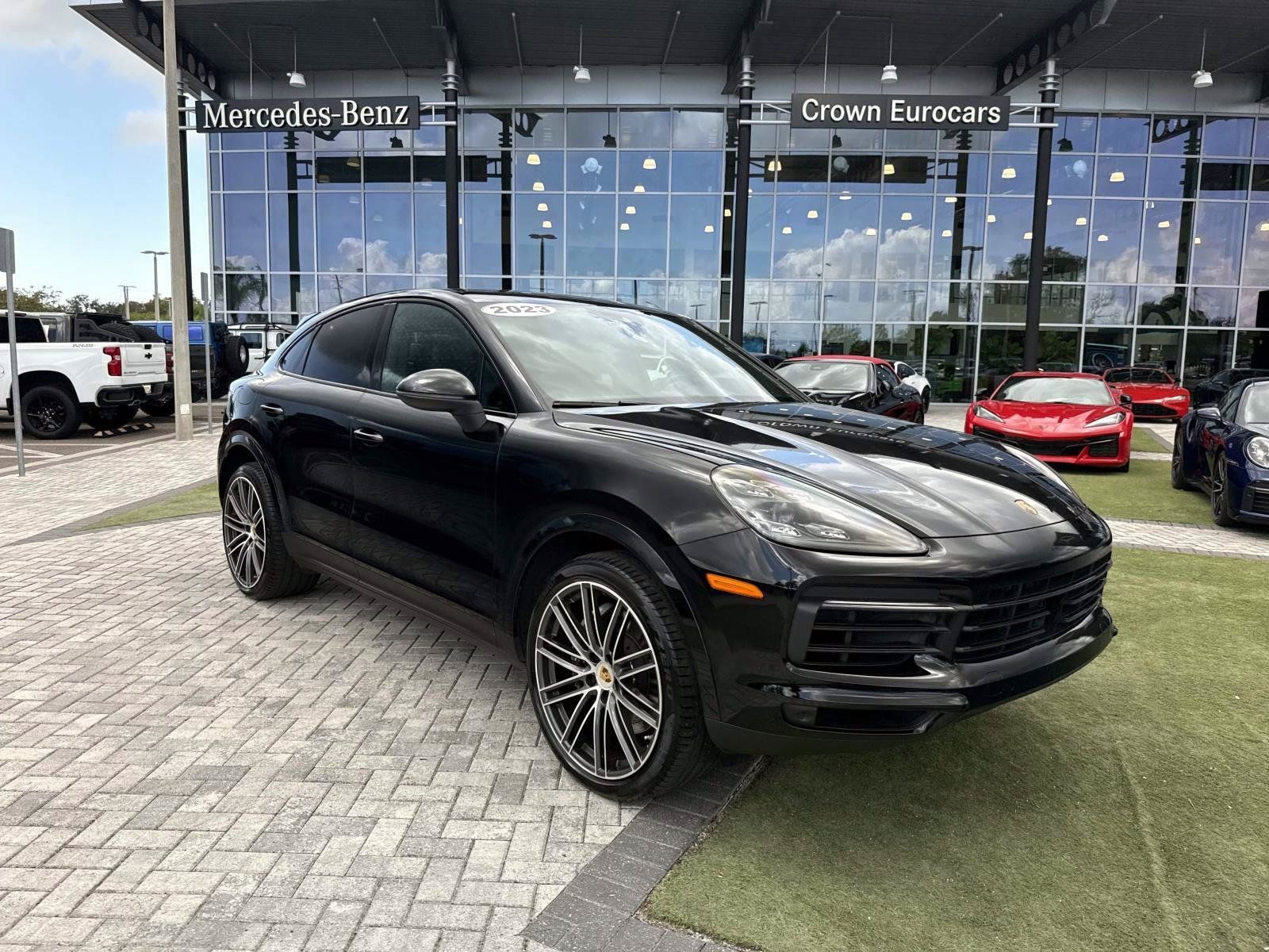 Used 2023 Porsche Cayenne Coupe AWD/4WD image 8