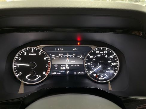 Used 2025 Nissan Pathfinder SL image 35