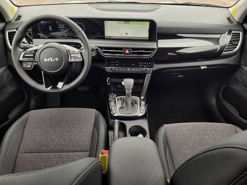 New 2026 Kia Seltos S FWD image 13