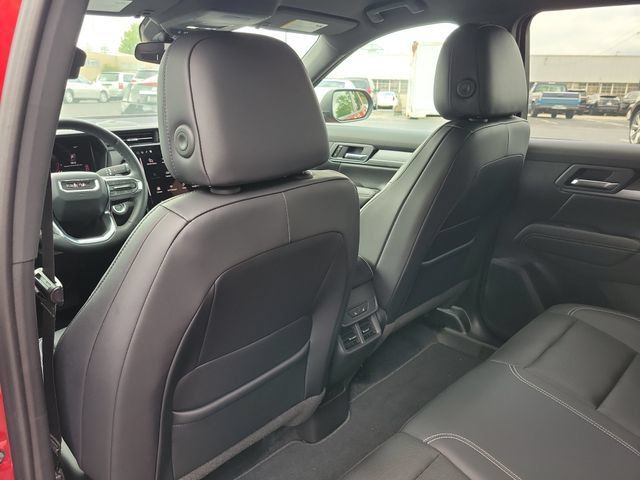 Used 2025 GMC Terrain Elevation w/ Elevation Premium Package AWD/4WD image 27