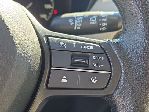 Used 2024 Honda HR-V LX image 21