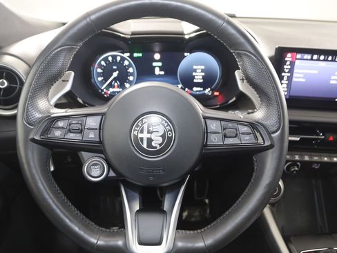 Used 2024 Alfa Romeo Tonale Veloce AWD/4WD image 39
