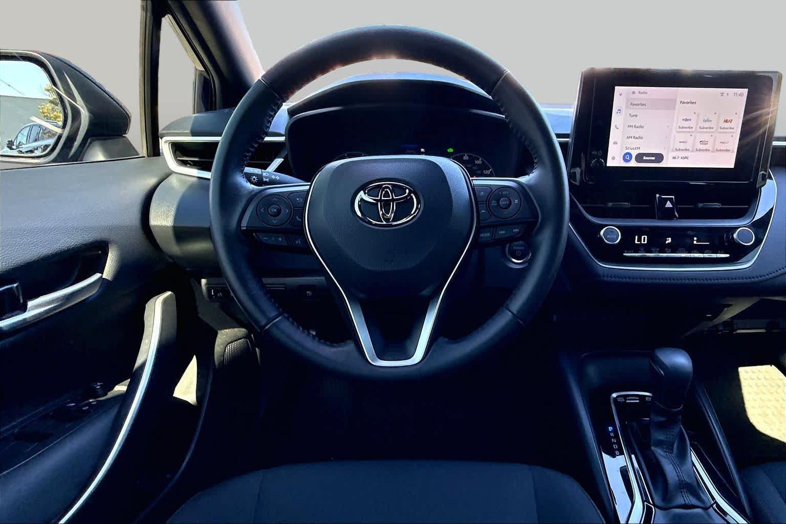 Used 2025 Toyota Corolla SE FWD image 5