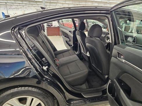 Used 2019 Hyundai Elantra SEL w/ Cargo Package FWD image 33
