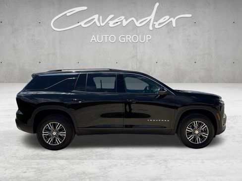 Used 2026 Chevrolet Traverse LT w/ Driver Confidence Package FWD image 17