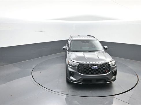 New 2026 Ford Explorer ST image 19