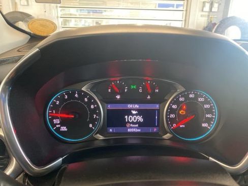 Used 2020 Chevrolet Equinox Premier AWD/4WD image 17