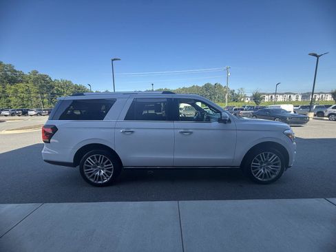 Used 2022 Ford Expedition Max Limited AWD/4WD image 30