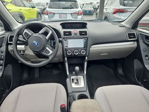 Used 2017 Subaru Forester 2.5i Premium AWD/4WD image 7