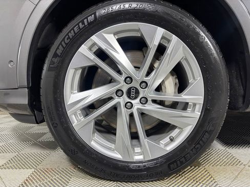 Used 2021 Audi Q7 3.0T Premium Plus w/ Premium Plus Package AWD/4WD image 26