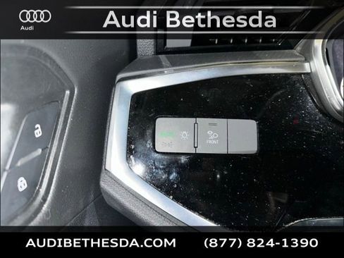 Used 2020 Audi Q3 2.0T Premium Plus image 15