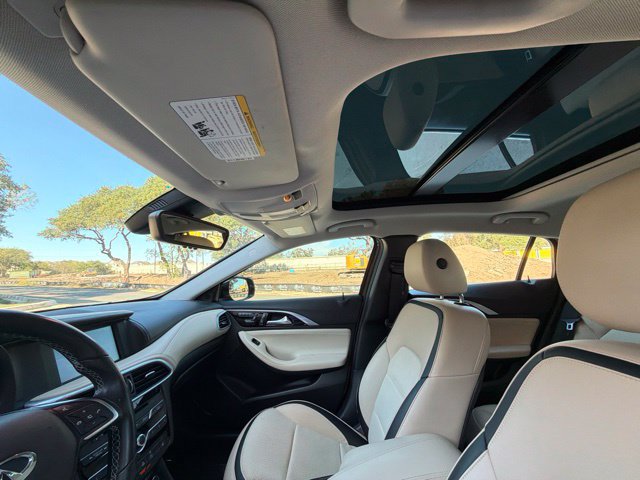 Used 2019 INFINITI QX30 FWD image 15