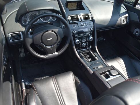 Used 2014 Aston Martin V8 Vantage S image 21