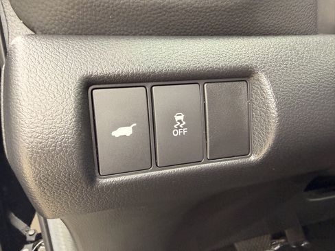 Certified 2025 Honda Pilot Touring image 14