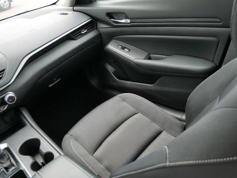 Used 2021 Nissan Altima 2.5 S w/ Driver Assist Package FWD image 16