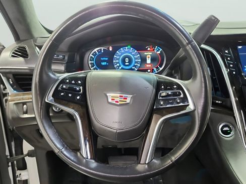 Used 2016 Cadillac Escalade Platinum image 29