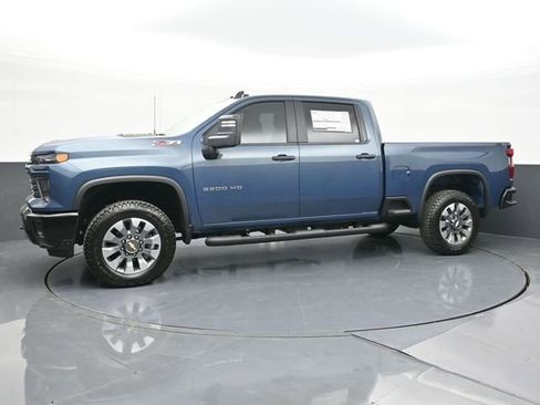 New 2026 Chevrolet Silverado 2500 Custom w/ Custom Value Package AWD/4WD image 5
