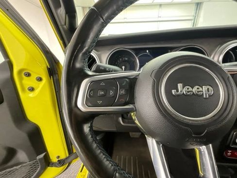 Used 2023 Jeep Wrangler Unlimited Rubicon 4xe w/ Cold Weather Group AWD/4WD image 14