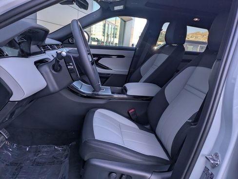 New 2026 Land Rover Range Rover Evoque Dynamic SE image 17