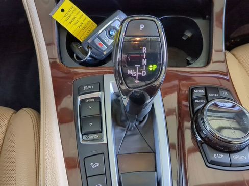 Used 2016 BMW 535i xDrive 535i xDrive image 9