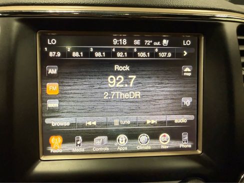 Used 2017 Jeep Grand Cherokee Limited w/ Luxury Group II AWD/4WD image 16