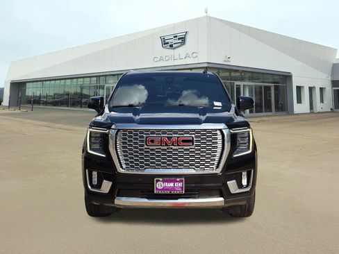 Used 2021 GMC Yukon Denali w/ Max Trailering Package AWD/4WD image 2