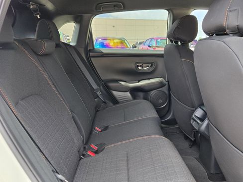 Used 2025 Honda HR-V Sport image 25
