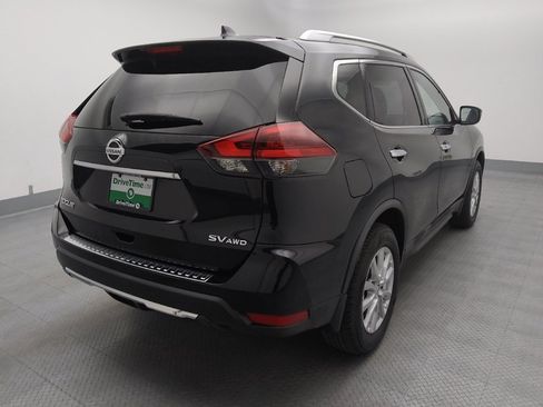 Used 2018 Nissan Rogue SV AWD/4WD image 7