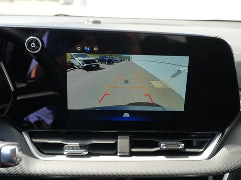 Used 2025 Chevrolet Equinox LT AWD/4WD image 35