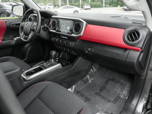 Used 2023 Toyota Tacoma SR5 AWD/4WD image 40