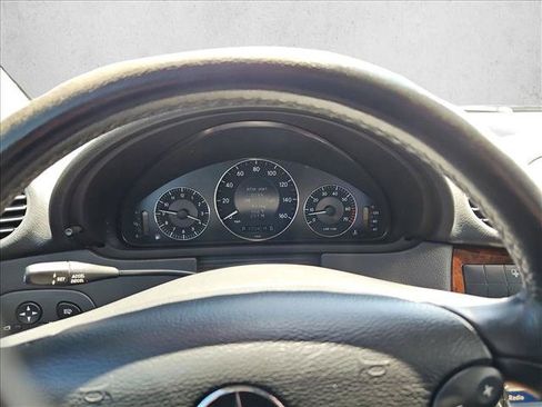 Used 2005 Mercedes-Benz CLK 500 Coupe image 11