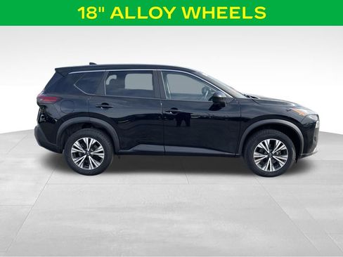 Used 2023 Nissan Rogue SV image 6