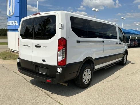 Used 2022 Ford Transit 350 XLT image 3