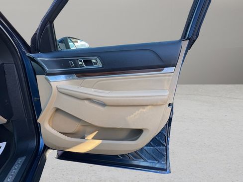 Used 2016 Ford Explorer Limited w/ Equipment Group 301A image 41