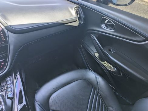 Used 2021 Aston Martin DBX AWD/4WD image 17