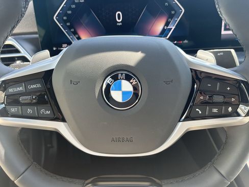 Certified 2025 BMW 330i Sedan w/ Premium Package image 21