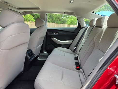 Certified 2025 Honda Accord SE image 14