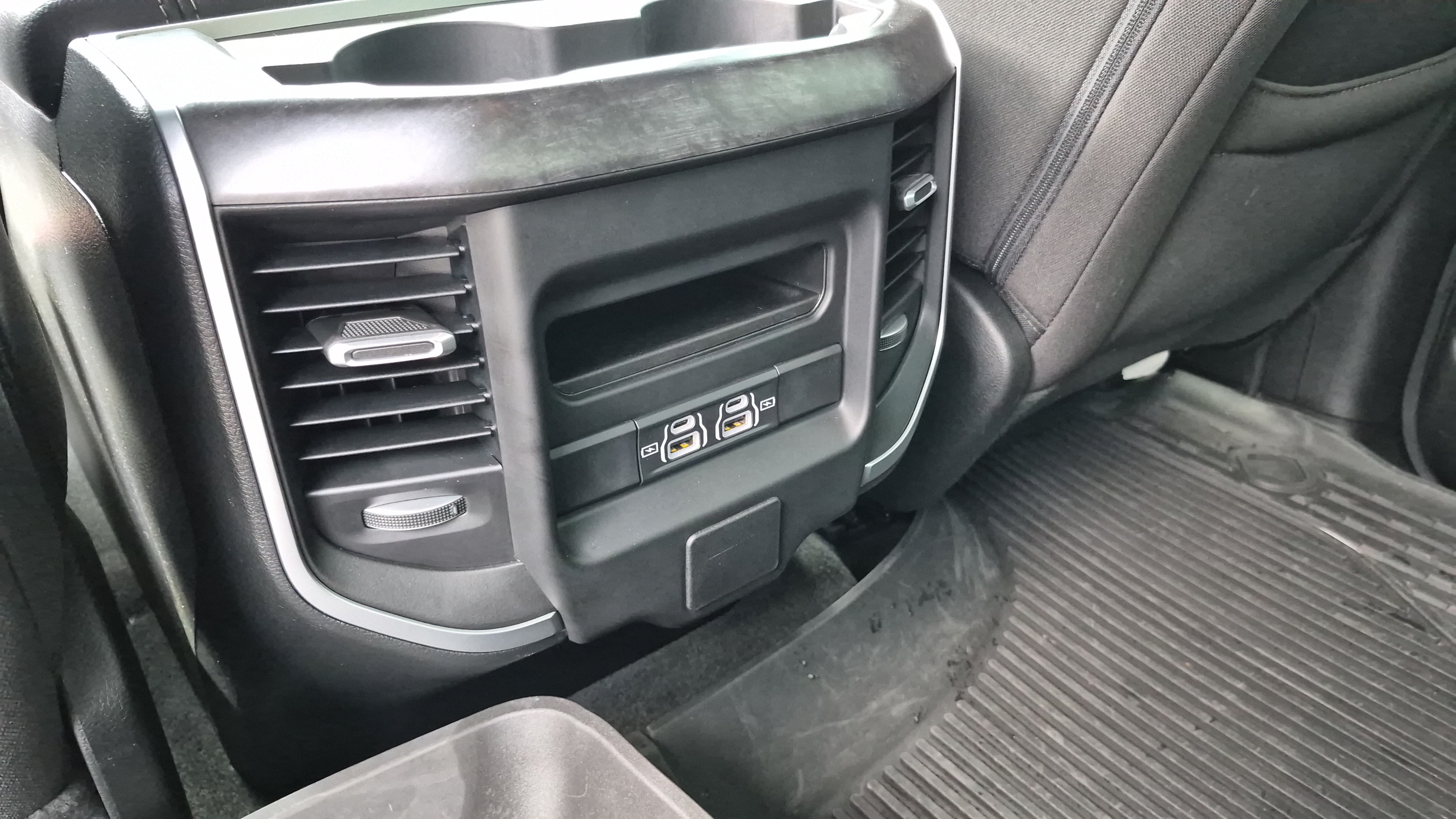 Used 2024 RAM 1500 Big Horn AWD/4WD image 14
