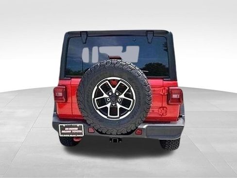 Used 2026 Jeep Wrangler Unlimited Rubicon AWD/4WD image 5
