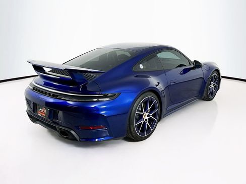 Used 2025 Porsche 911 Carrera T RWD image 6