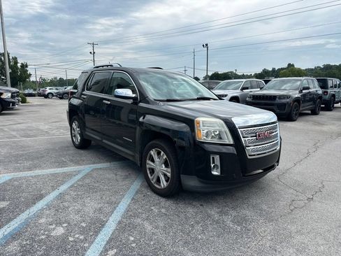Used 2017 GMC Terrain SLT w/ Open Road Package AWD/4WD image 2