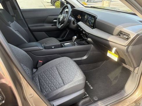 Certified 2026 Nissan Kicks SV FWD image 15
