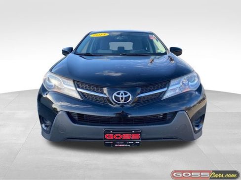 Used 2014 Toyota RAV4 LE image 2