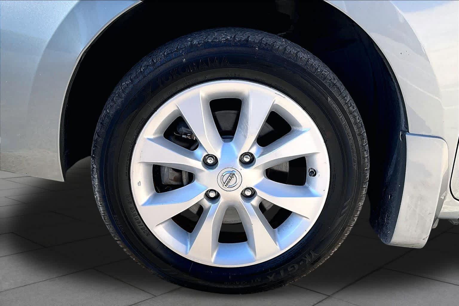 Used 2012 Nissan Sentra 2.0 SL FWD image 11