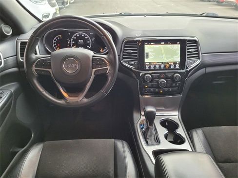 Certified 2021 Jeep Grand Cherokee Laredo X image 7