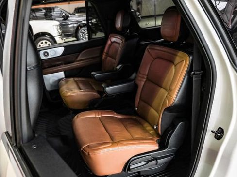 Used 2021 Lincoln Navigator L Reserve w/ Luxury Package image 34
