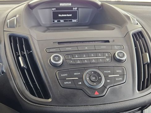 Used 2017 Ford Escape SE FWD image 10
