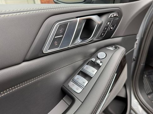 New 2026 BMW X7 xDrive40i image 11