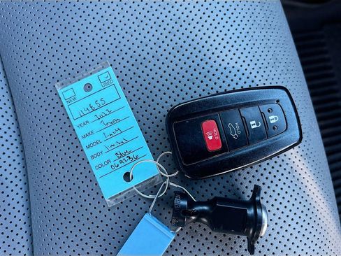 Used 2022 Toyota RAV4 Limited AWD/4WD image 34
